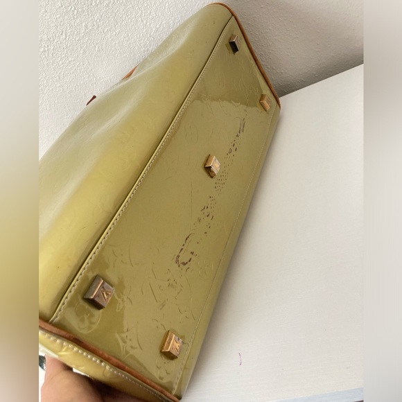 Louis Vuitton Vernis Leather Bag - Picture 7 of 10